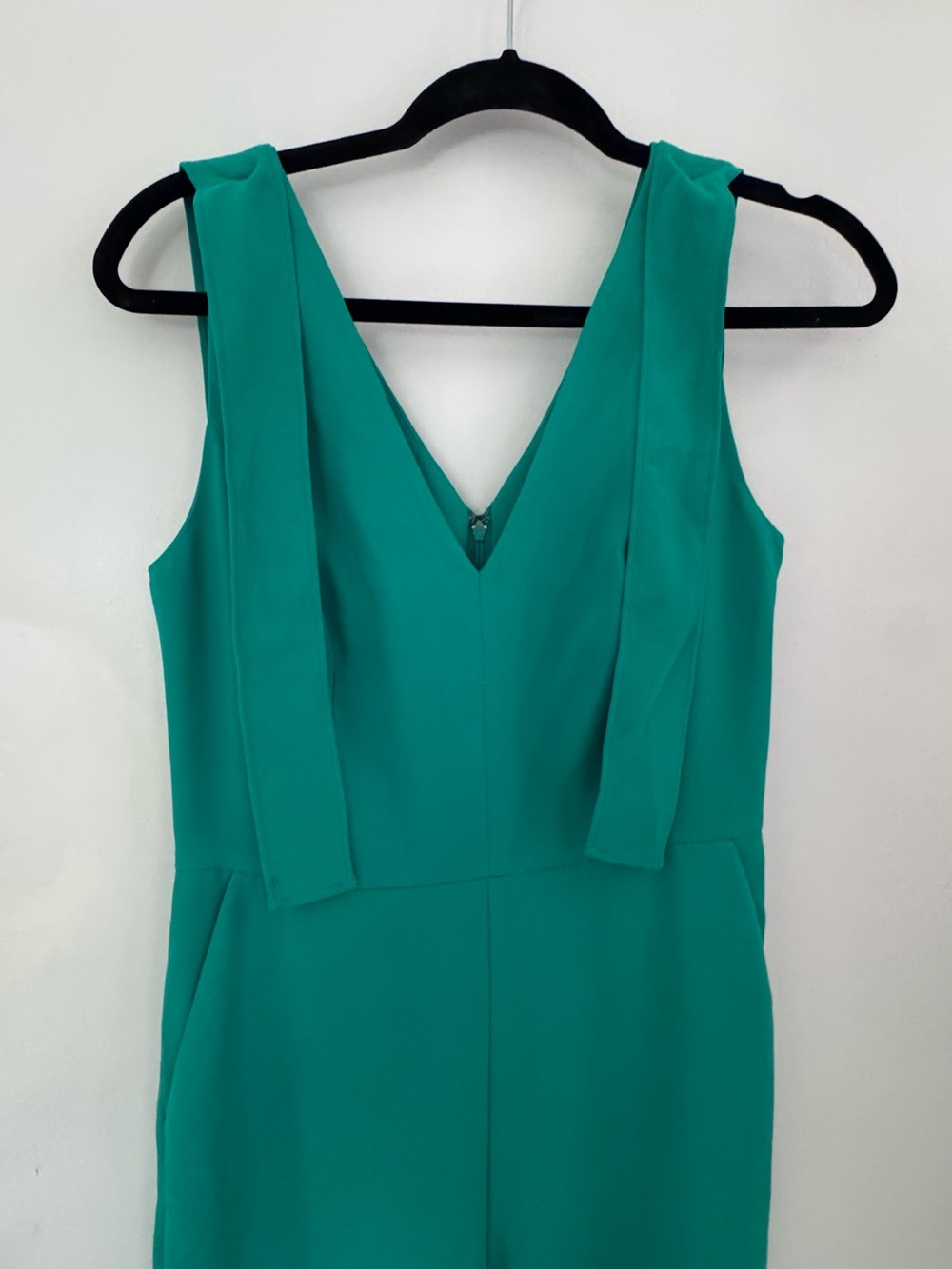 Lilly Pulitzer Green V-Neck Wide-Leg Sleeveless Jumpsuit Summer Capri S 4 Chic - Picture 3 of 12